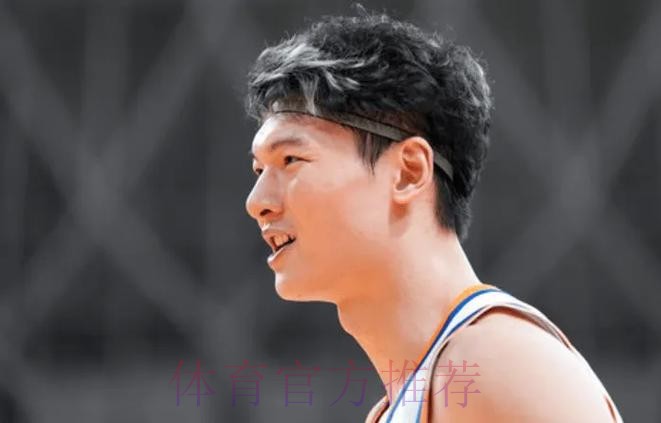 王哲林全场投篮5中3,罚球2中1得到8分9篮板2助攻1抢断 王哲林全场投篮5中3,罚球2中1得到8分9篮板2助攻1抢断